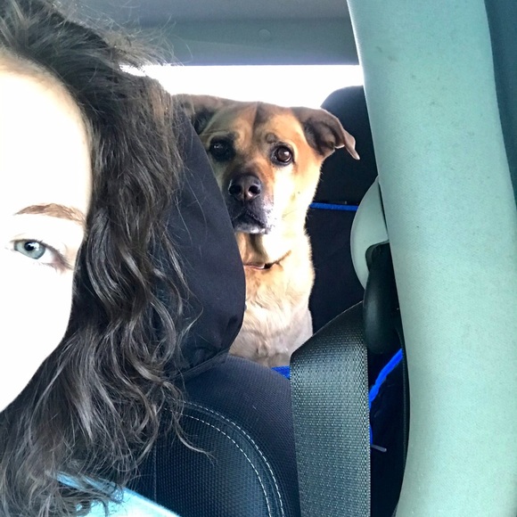 Meet your Posher, Kayla - Picture 2 of 4